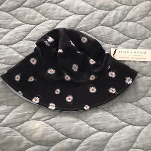 Alice & Olivia Reversible Bucket Hat